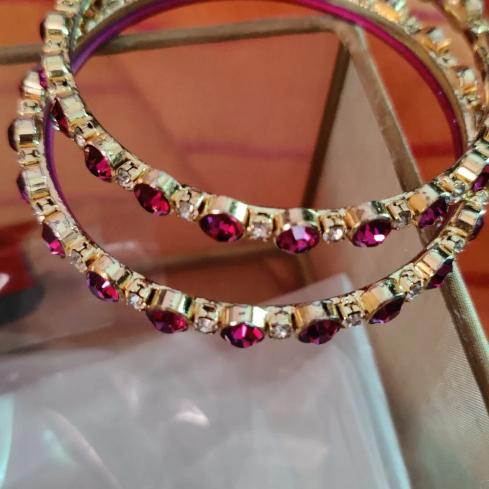 Bangles New - Picture 2 of 3